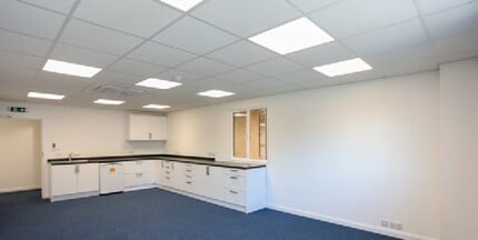 Croydon Rd, Croydon to rent Interior Photo- Image 2 of 2