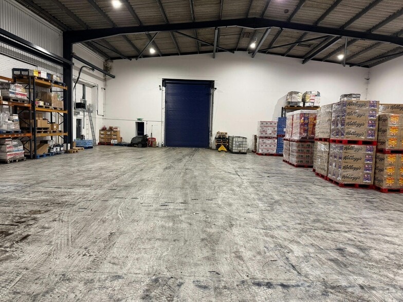 Lockett Rd, Wigan to rent - Building Photo - Image 2 of 8