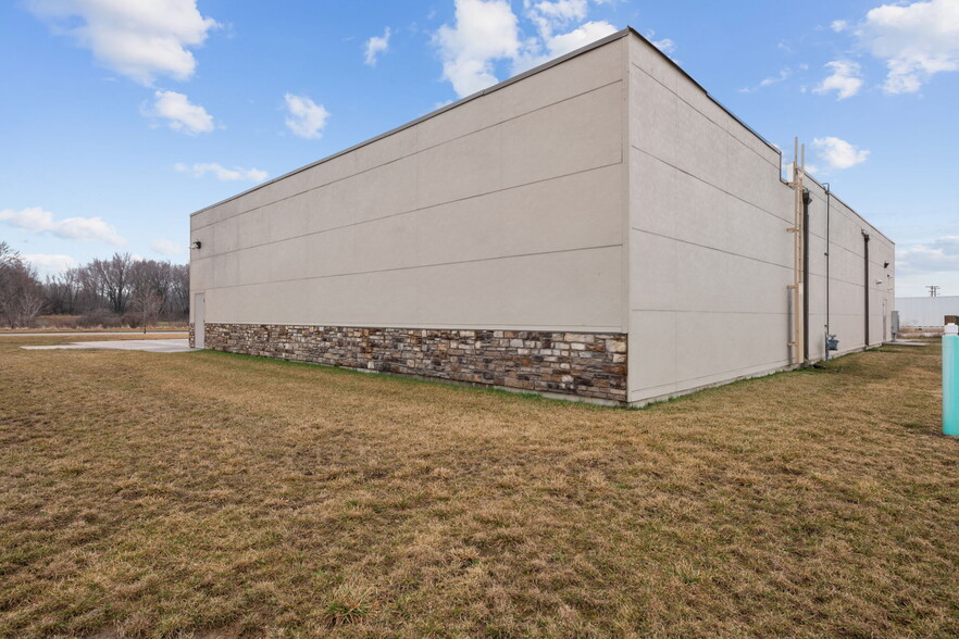 725 Energy St, Baldwin, WI for sale - Building Photo - Image 2 of 12