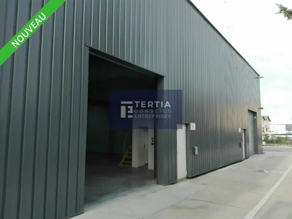 Location Local d'activités 223 m² - Photo 1