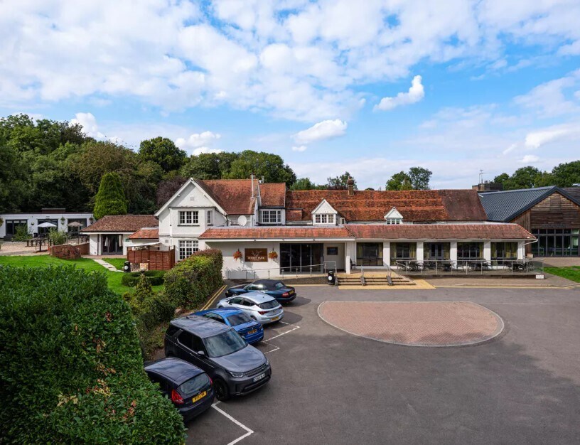 Hempstead Rd, Redbourn for sale Primary Photo- Image 1 of 1