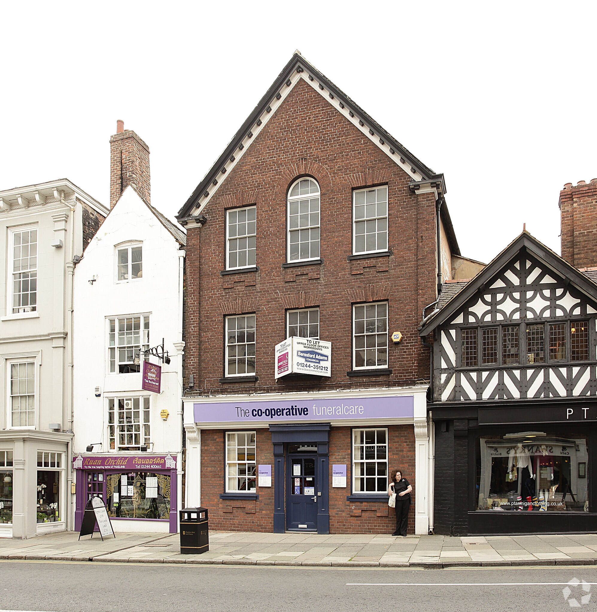 12 Lower Bridge St, Chester for sale Primary Photo- Image 1 of 1