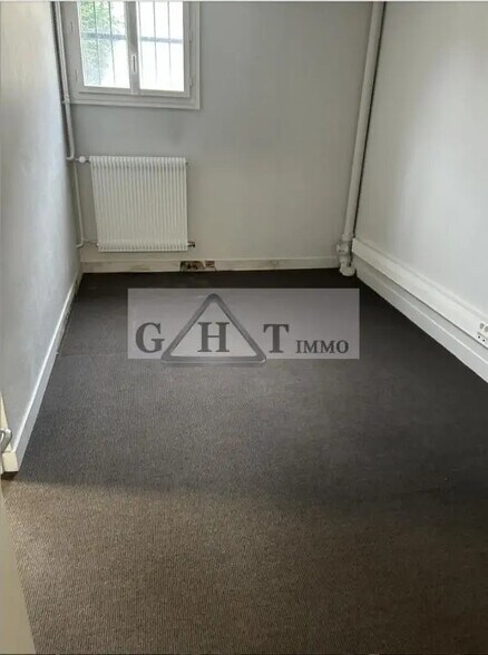 Industrial in Rueil-Malmaison to rent - Interior Photo - Image 3 of 6