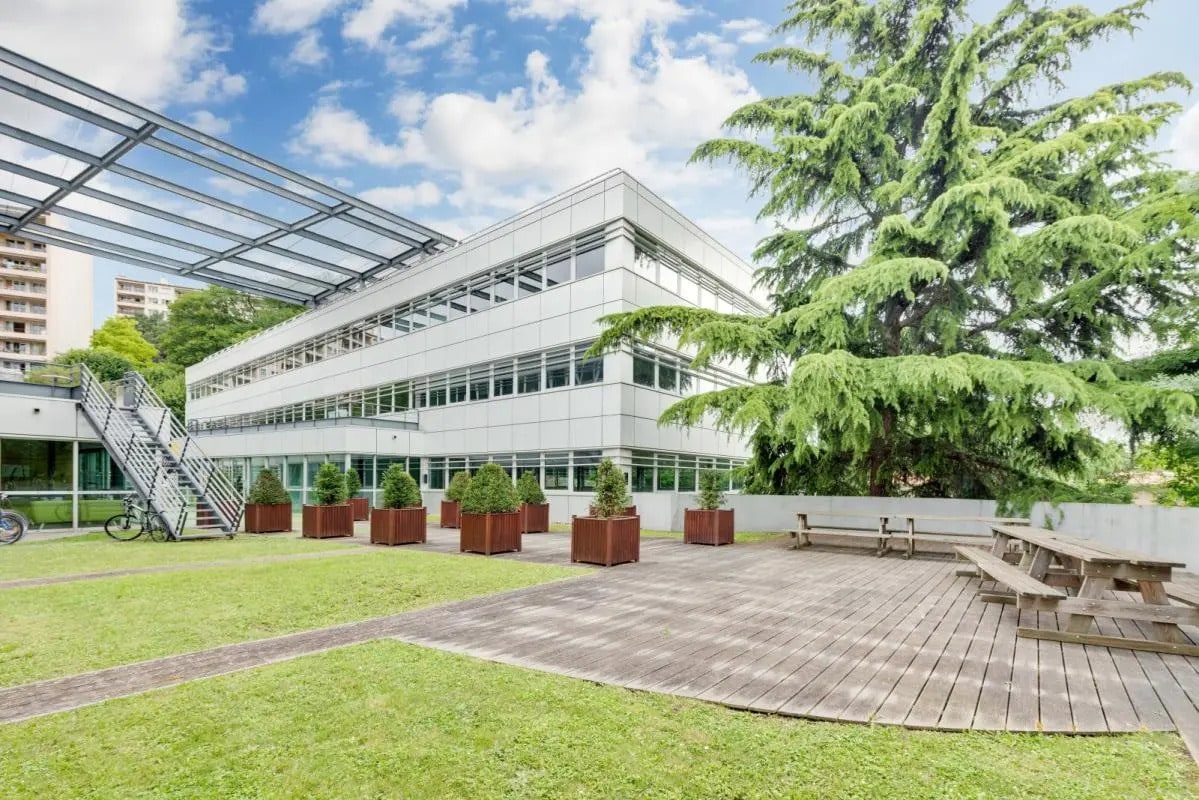 4 Chemin Du Ruisseau, Écully to rent Building Photo- Image 1 of 22