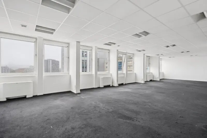 92-98 Boulevard Victor Hugo, Clichy to rent - Interior Photo - Image 3 of 10