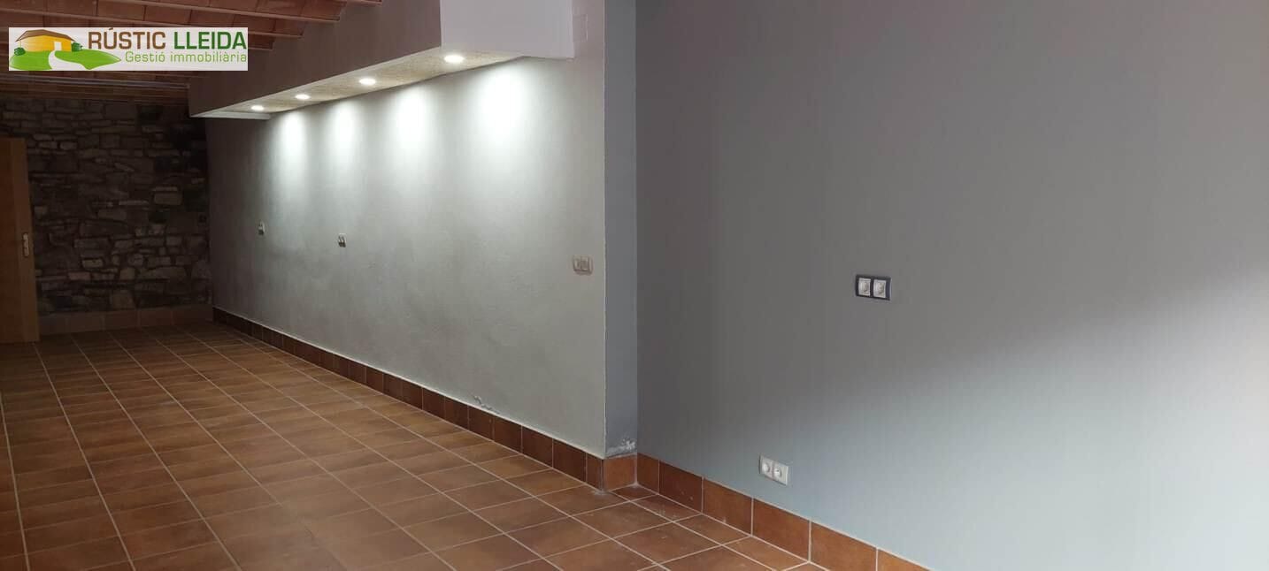 Tàrrega, LER 25300 - Unit - -  - Interior Photo - Image 2 of 3