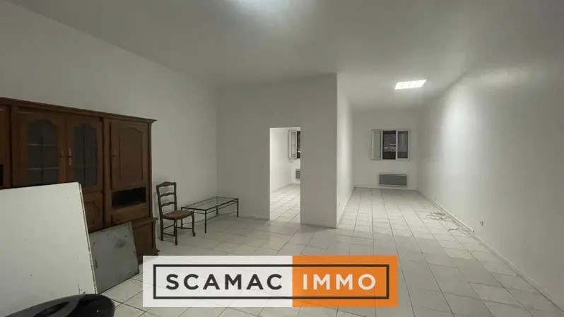 Industrial in Marcoussis to rent Interior Photo- Image 1 of 9