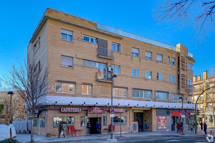 Calle Simon Hernandez, 30, Móstoles, Madrid to rent - Building Photo - Image 2 of 3