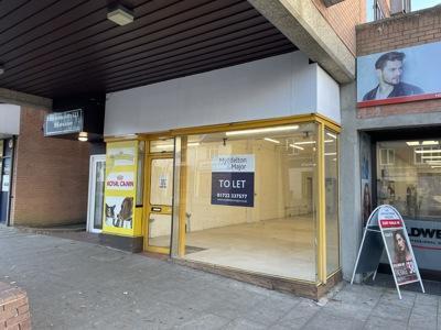 Station Rd, New Milton to rent Building Photo- Image 1 of 7