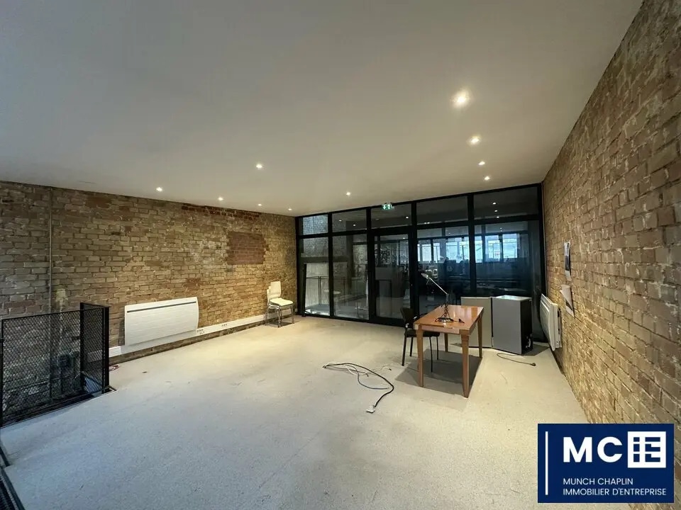 Location Bureaux 39 m² - Photo 1