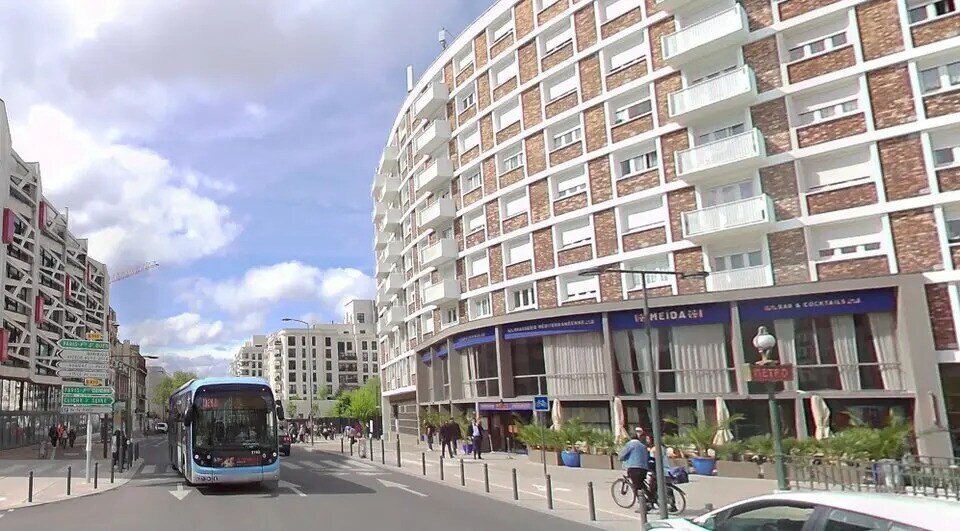 Retail in Saint-Ouen-sur-Seine to rent Building Photo- Image 1 of 2