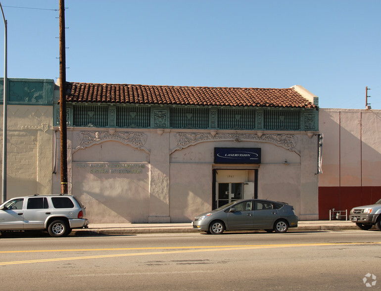 1961 S Vermont Ave, Los Angeles, CA for sale - Primary Photo - Image 1 of 1