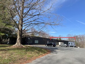 238 Reservoir Rd, Southbury, CT for rent Building Photo- Image 1 of 12