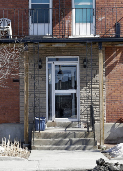 141 Preston St, Ottawa, ON for rent - Building Photo - Image 3 of 4