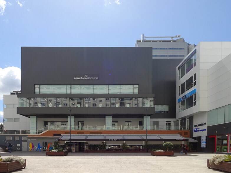 Rúa Enrique Mariñas Romero, 32, A Coruña, La Coruna to rent - Primary Photo - Image 1 of 1