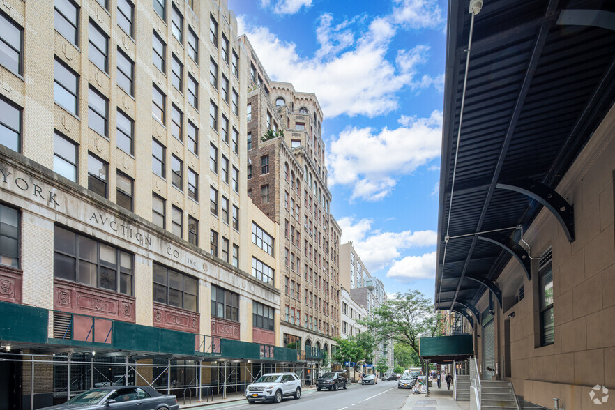 236 W 26th St, New York, NY for rent - Building Photo - Image 1 of 5