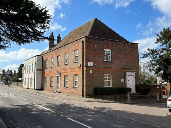 More details for 13 High St, Elstree - Office for Sale
