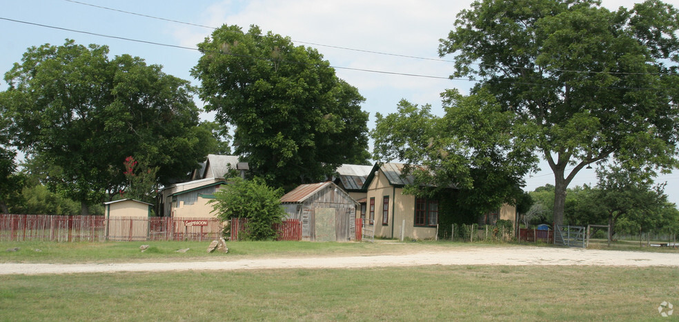 8640 E Evans Rd, San Antonio, TX for rent - Building Photo - Image 3 of 5