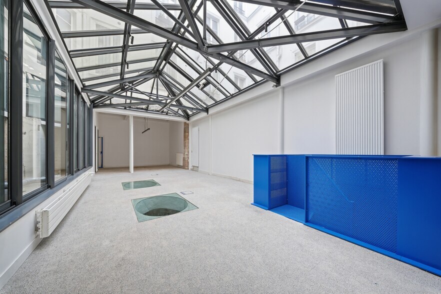 Office in Paris for sale - Building Photo - Image 3 of 9