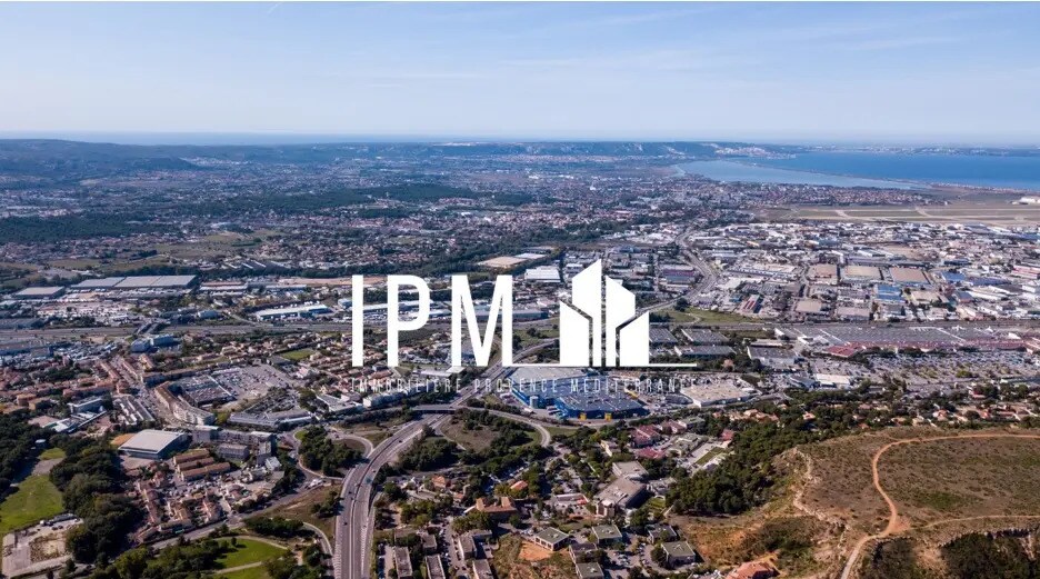 Industrial in Vitrolles to rent - Aerial - Image 2 of 2