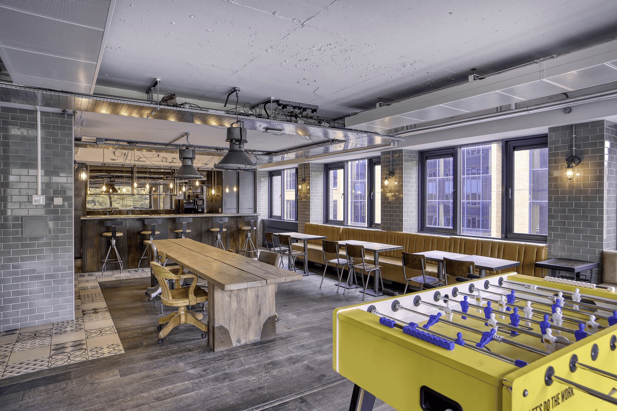 Valpy St, Reading to rent Interior Photo- Image 1 of 9