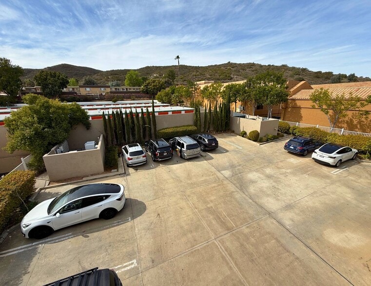 13422 Pomerado Rd, Poway, CA to rent - Building Photo - Image 3 of 4
