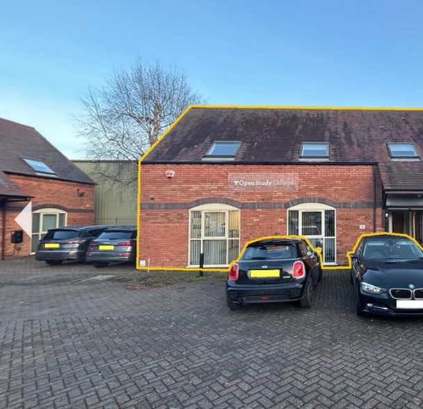 Roman Way, Birmingham to rent - Building Photo - Image 1 of 5