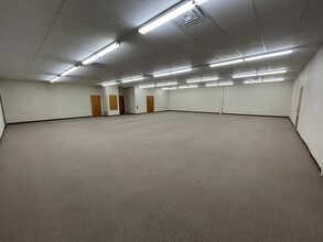 102 Rothrock Dr, Longview, TX for rent Building Photo- Image 1 of 4