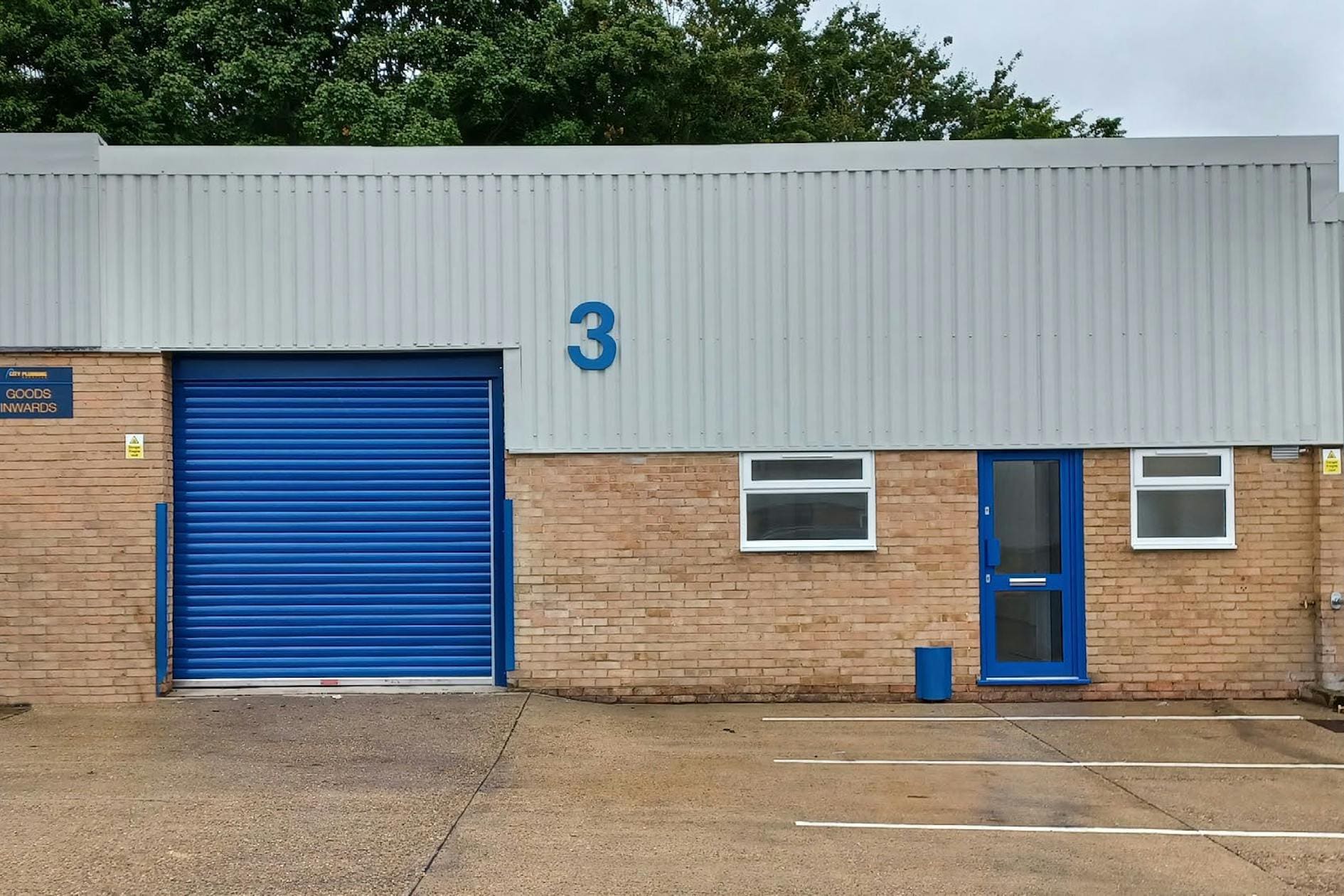 Horatius Way, Croydon to rent Building Photo- Image 1 of 3