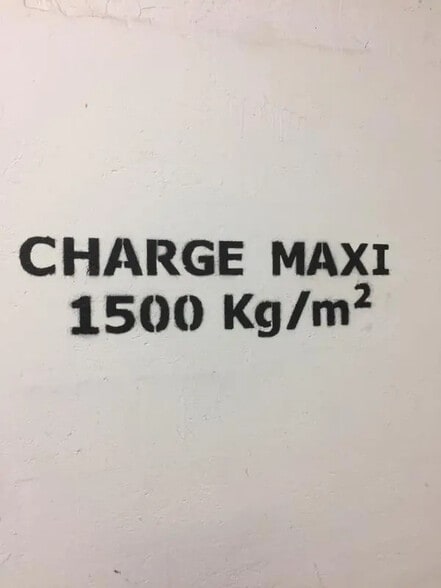 Industrial in Bezons to rent - Interior Photo - Image 3 of 8