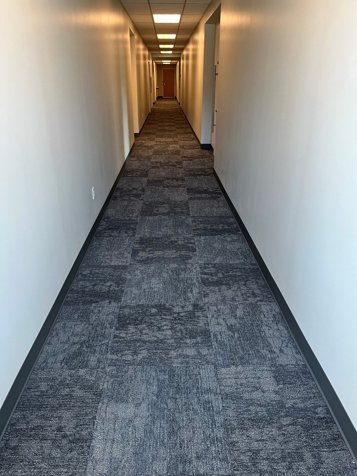 65 E Wadsworth Park Dr, Draper, UT to rent Interior Photo- Image 1 of 25