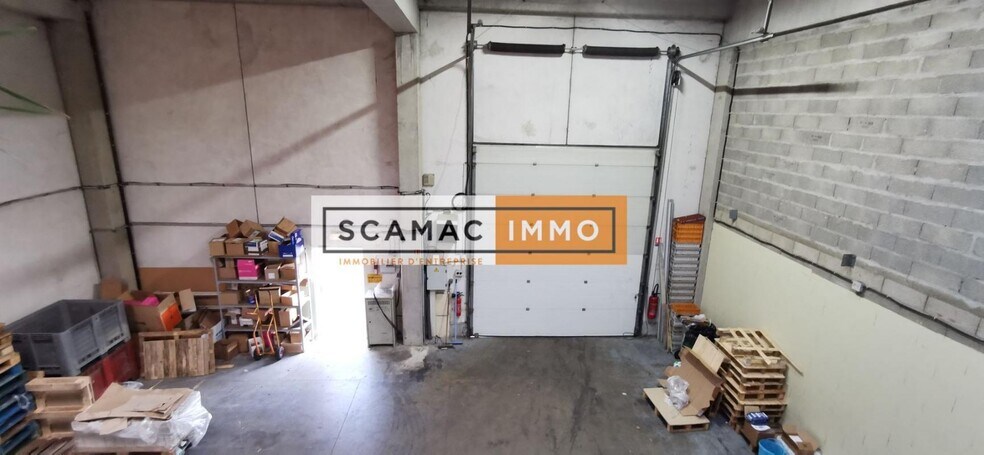 Industrial in Vitry-sur-Seine to rent - Interior Photo - Image 1 of 4