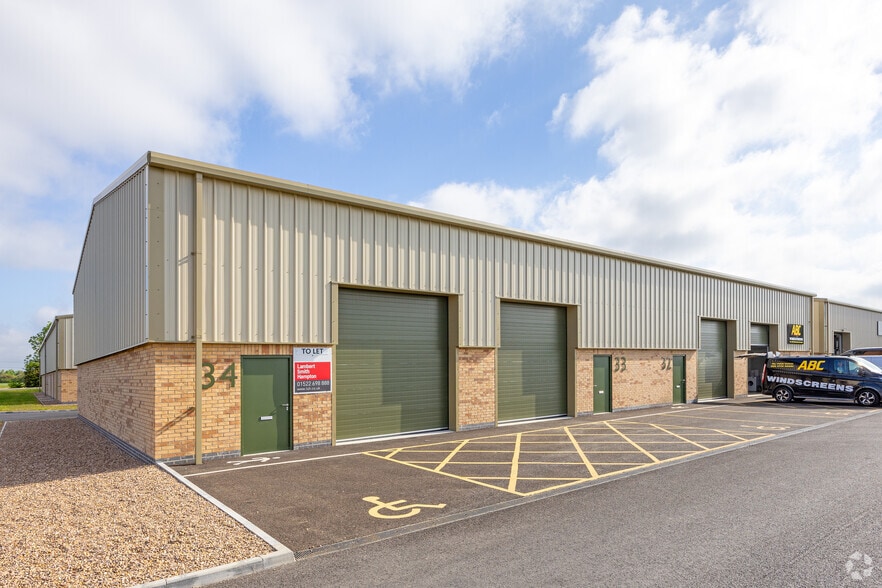 Newark Rd, Lincoln to rent - Building Photo - Image 1 of 3