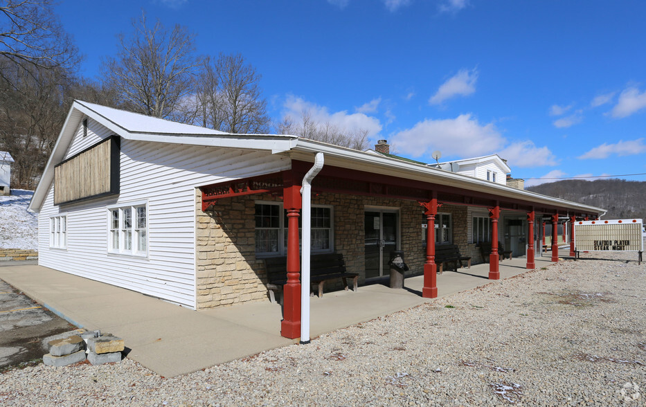 18149 US Highway 52, Metamora, IN for sale - Primary Photo - Image 1 of 1