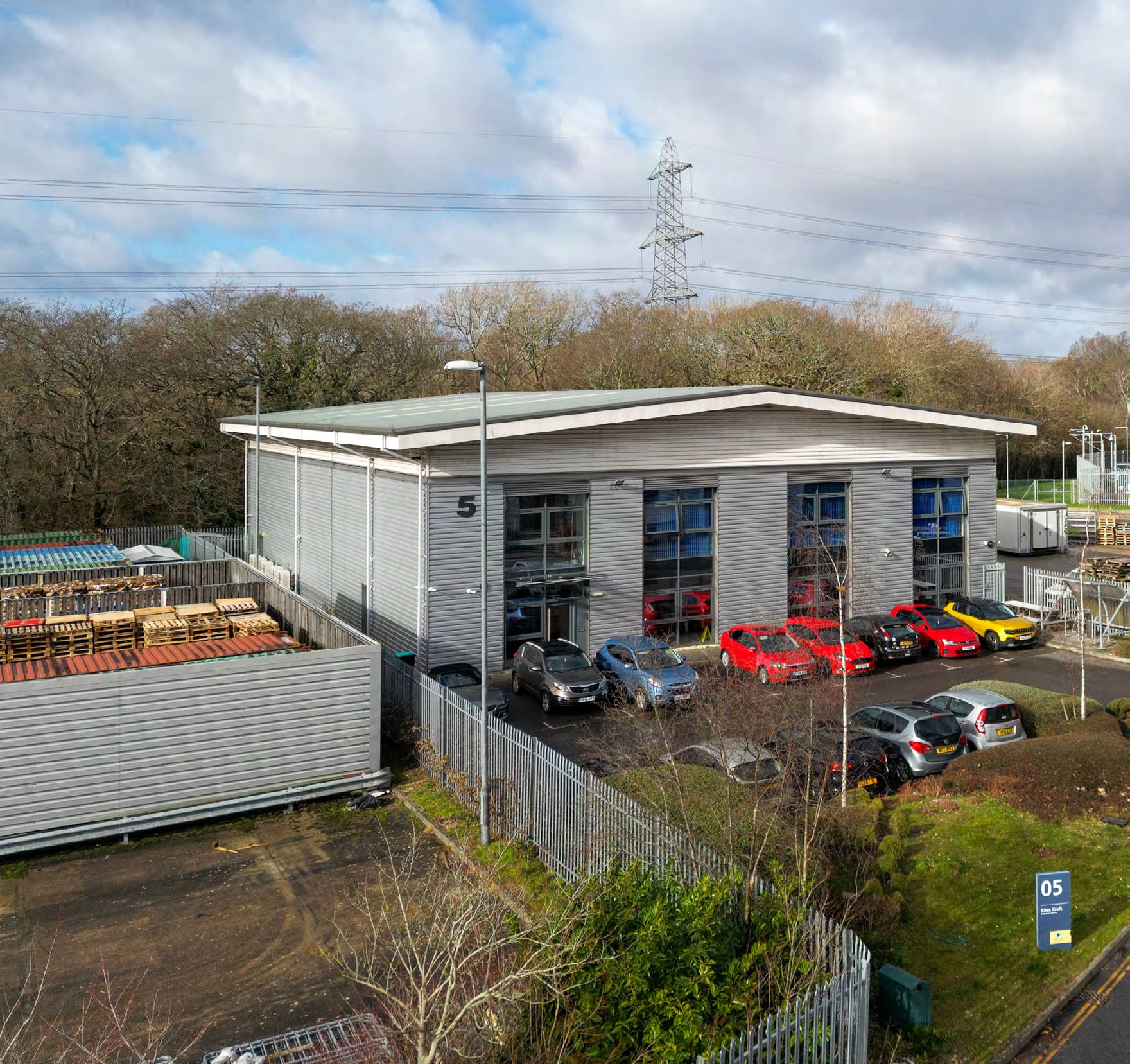 Kites Croft Business Park, Fareham to rent Building Photo- Image 1 of 4