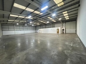 3B Bedlay Vw, Uddingston to rent Interior Photo- Image 2 of 3