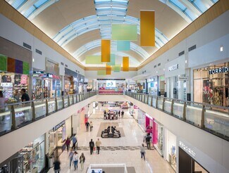 More details for 9301 Tampa Ave, Northridge, CA - Retail to Rent