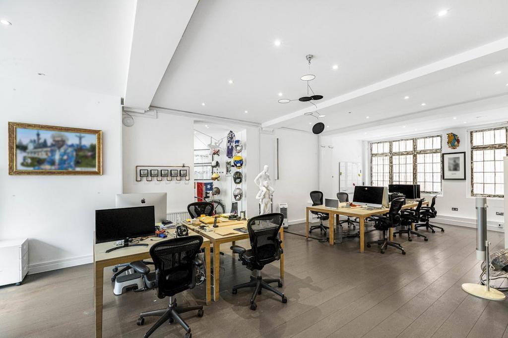 2 Hoxton St, London to rent Building Photo- Image 1 of 19