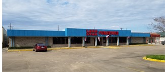 More details for 702 Dixie Dr, Clute, TX - Retail for Rent