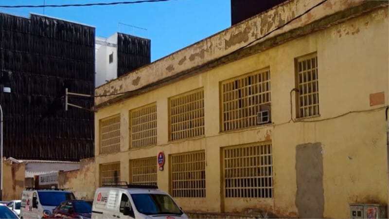 Carrer de Constantí, Reus, Tarragona for sale Primary Photo- Image 1 of 3