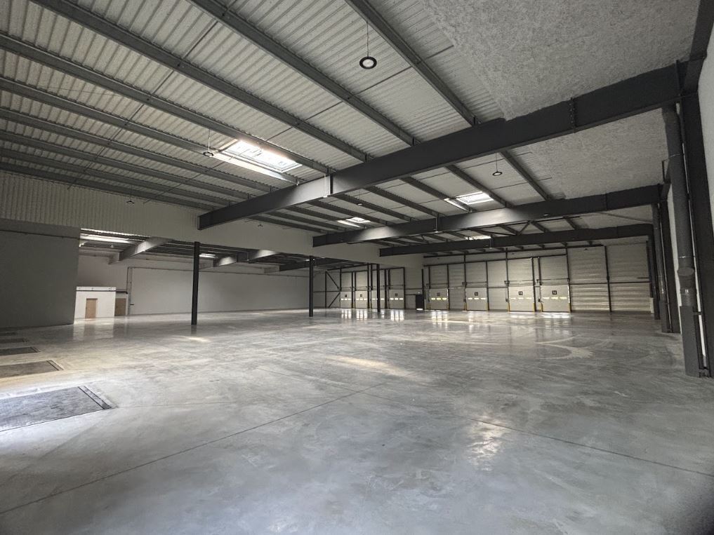 Industrial in Toulouse to rent Building Photo- Image 1 of 7