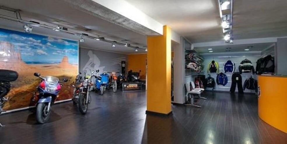 Retail in Tortosa, Tarragona to rent - Primary Photo - Image 1 of 1