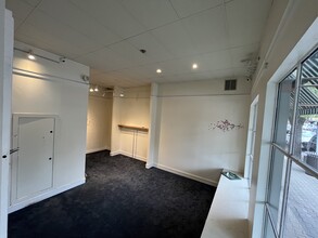 1309 Main St, Saint Helena, CA for rent Interior Photo- Image 1 of 6