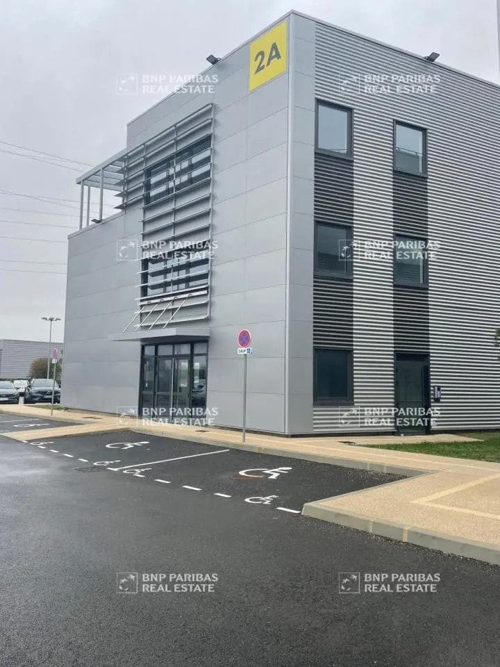 Office in Montpellier for sale Primary Photo- Image 1 of 11