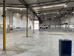 56 Weir Rd, London to rent Interior Photo- Image 1 of 3