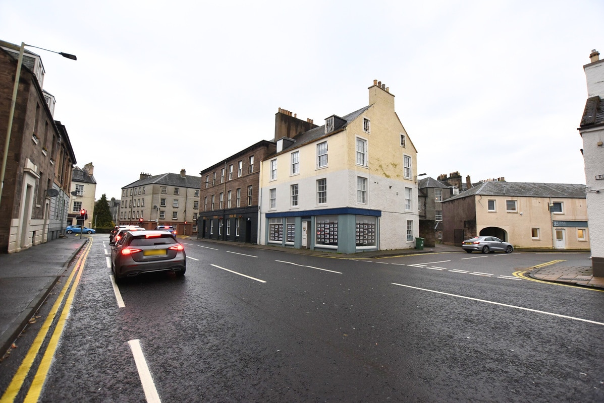 75 Kinnoull St, Perth to rent Building Photo- Image 1 of 4