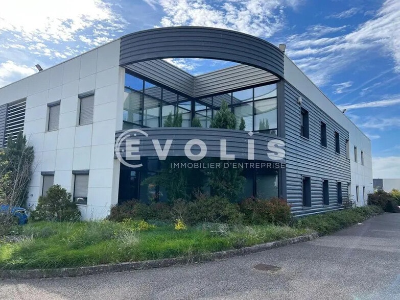 Light Industrial in Saint-Priest to rent - Building Photo - Image 3 of 20