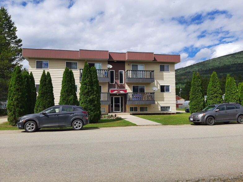 1010 8 Av, Valemount, BC for sale - Building Photo - Image 2 of 9