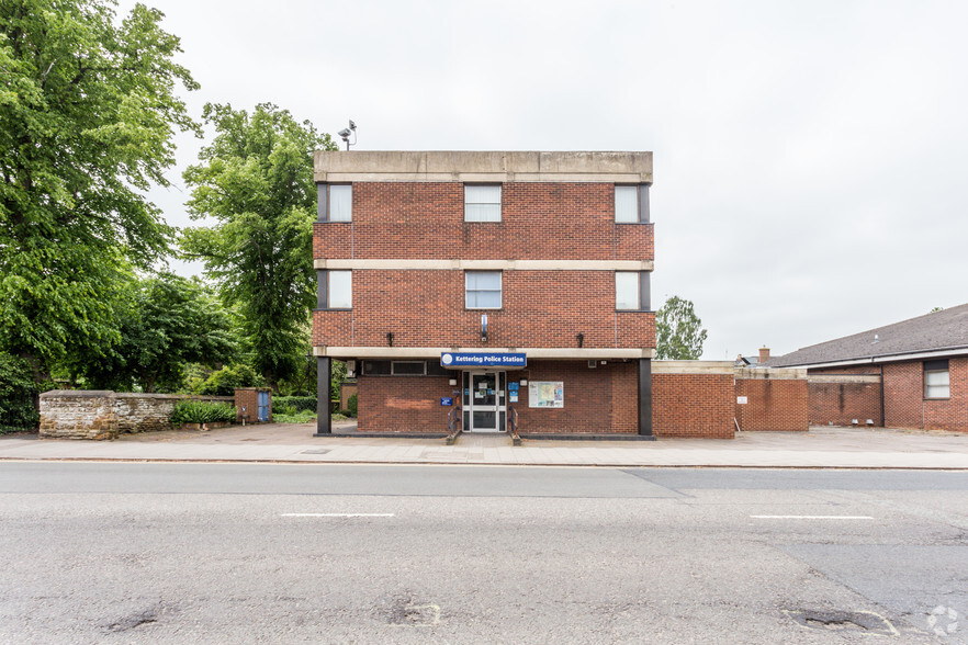 London Rd, Kettering for sale - Building Photo - Image 2 of 6