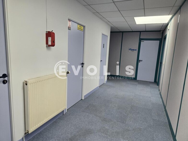 Office in Gometz Le Chatel to rent - Building Photo - Image 2 of 6